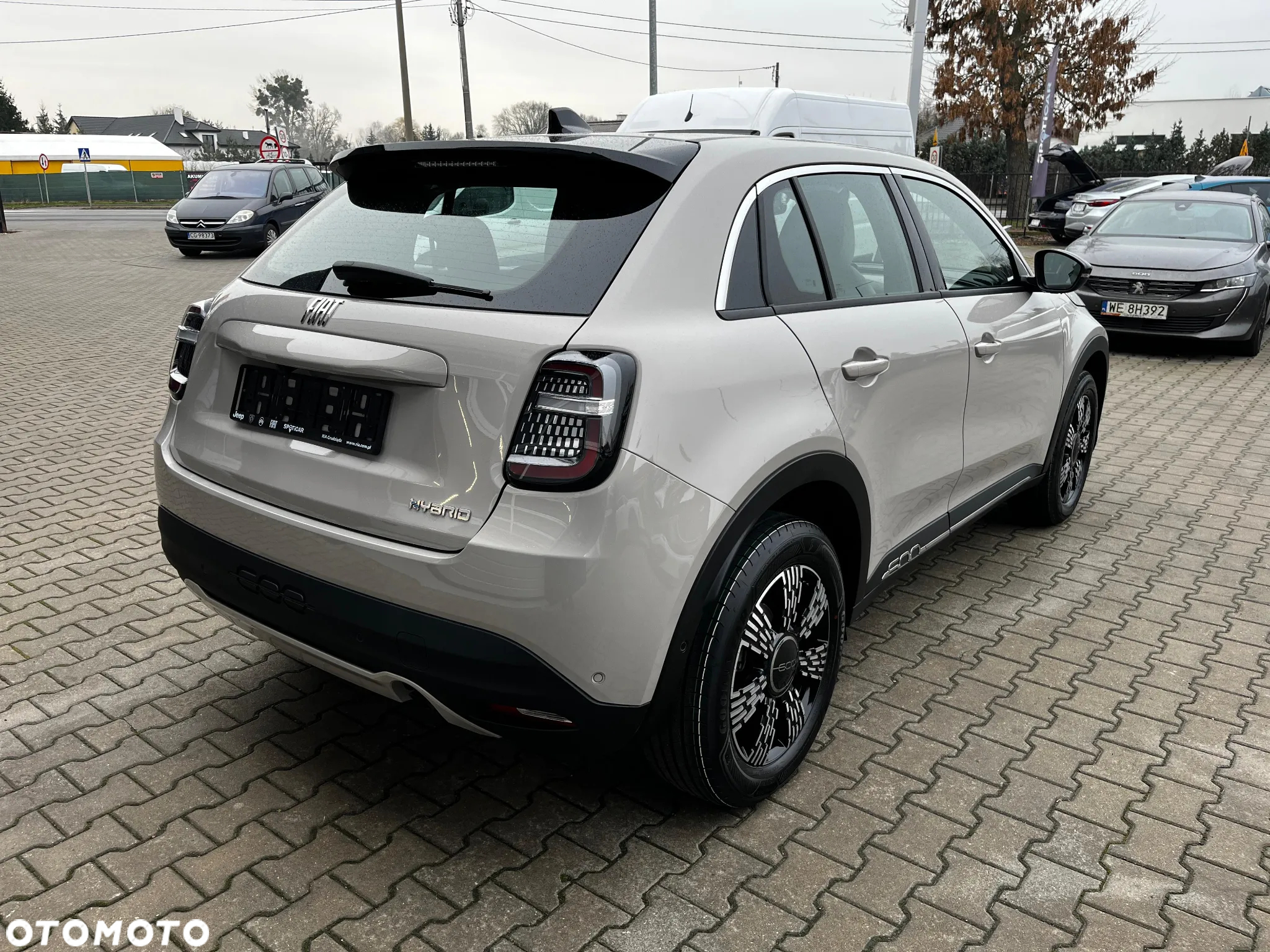 Fiat 600 1.2 Turbo Hybrid eDCT - 6