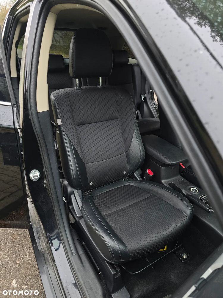 Mitsubishi Outlander - 21