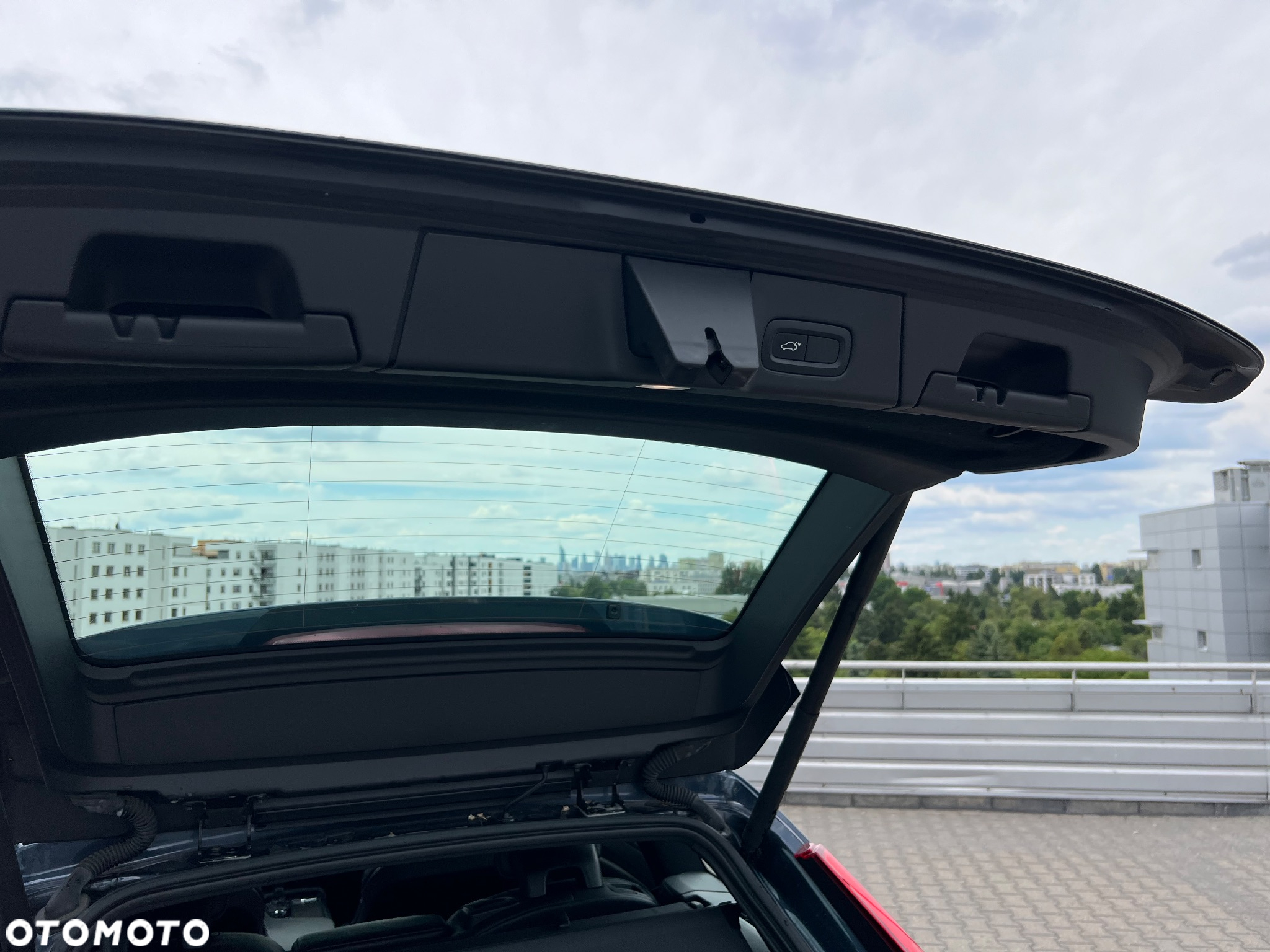 Volvo V90 Cross Country D5 AWD Geartronic Pro - 18