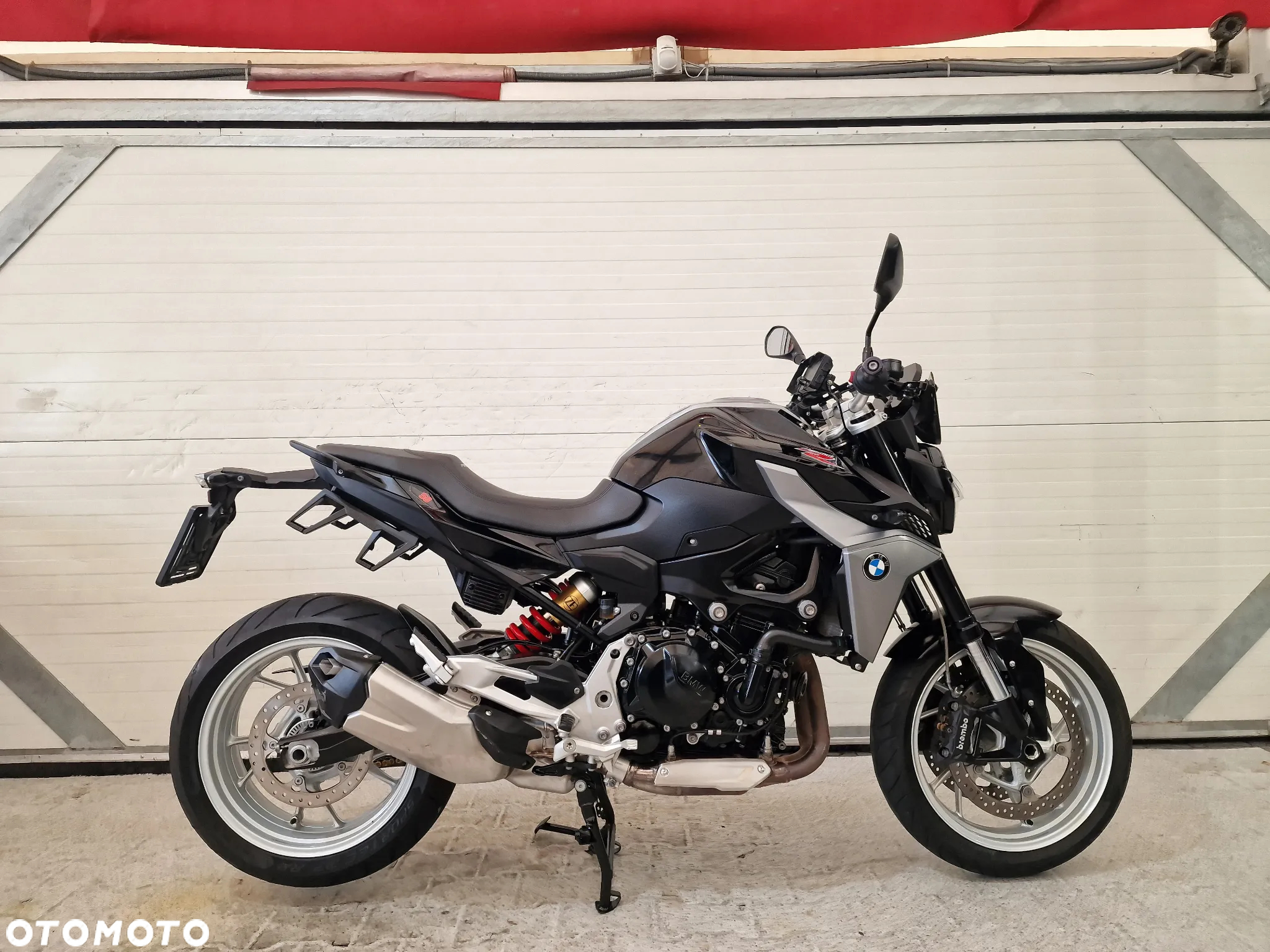 BMW F - 4