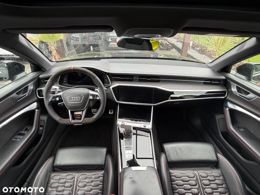 Audi RS6 Avant - 33