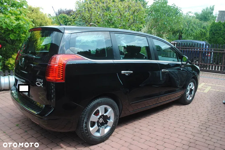 Peugeot 5008 - 5
