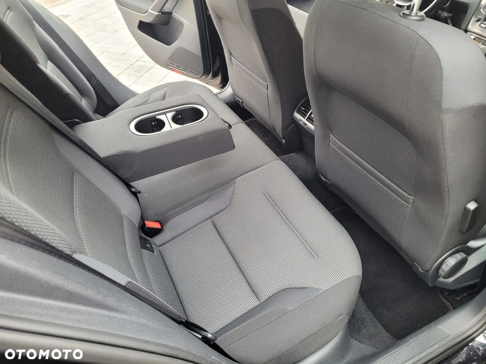Volkswagen Golf 1.2 TSI BMT Trendline - 30