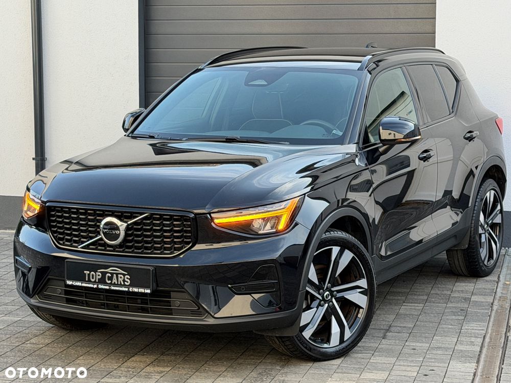 Volvo XC 40 B3 B DKG Ultra Black Edition - 36