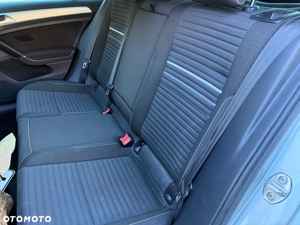 Volkswagen Golf 2.0 BlueTDI Cup - 15