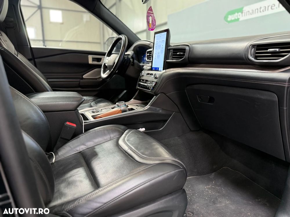 Ford Explorer 3.0 PHEV Platinum - 18