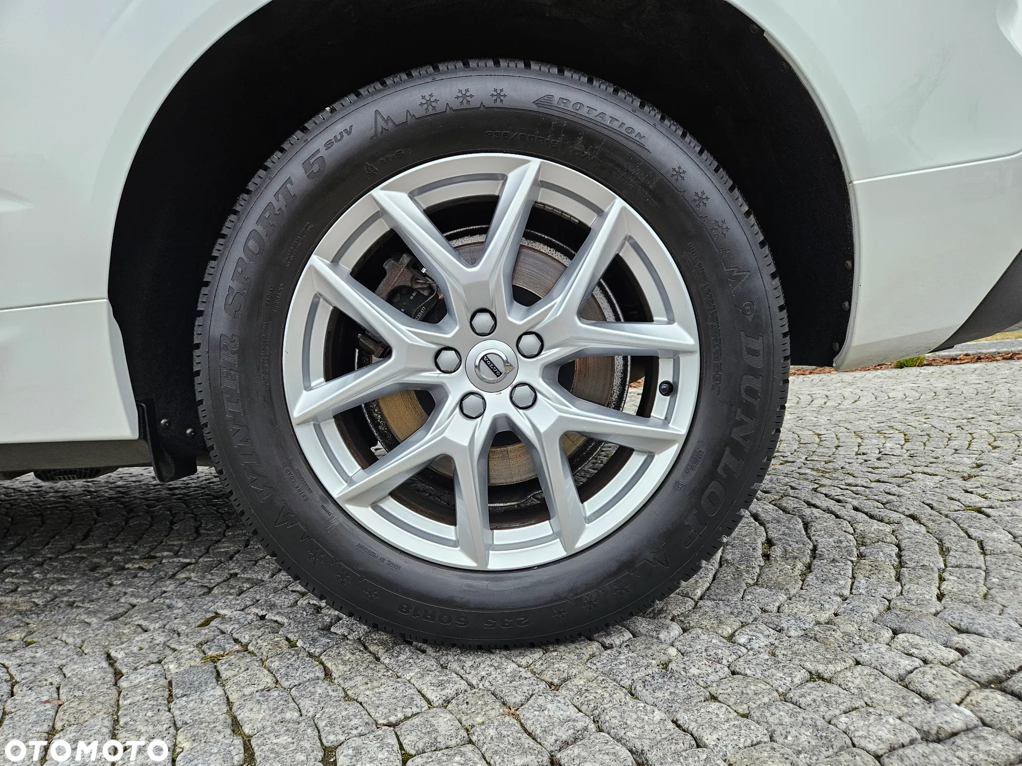 Volvo XC 60 T4 Momentum Pro - 33