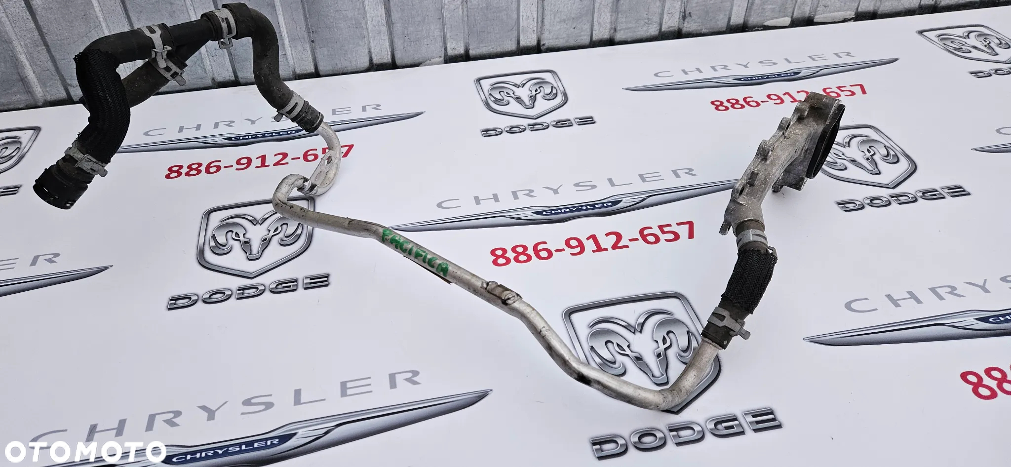 Chrysler Pacifica 2016- 3.6 V6 obudowa termostatu 04893794AE Przewód wody Rura aluminiowa od termostatu - 6