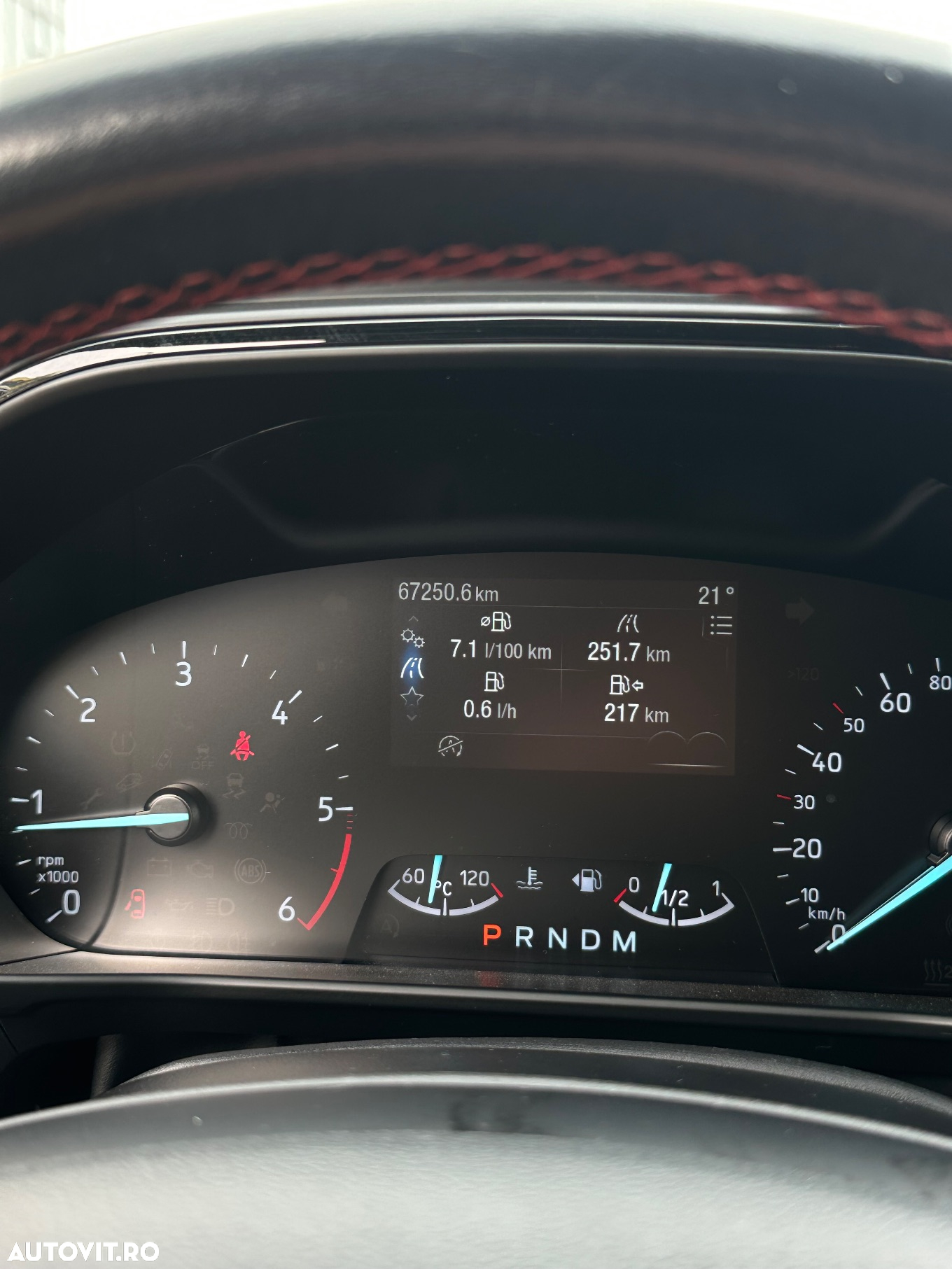 Ford Focus 1.5 EcoBlue ST-Line - 19