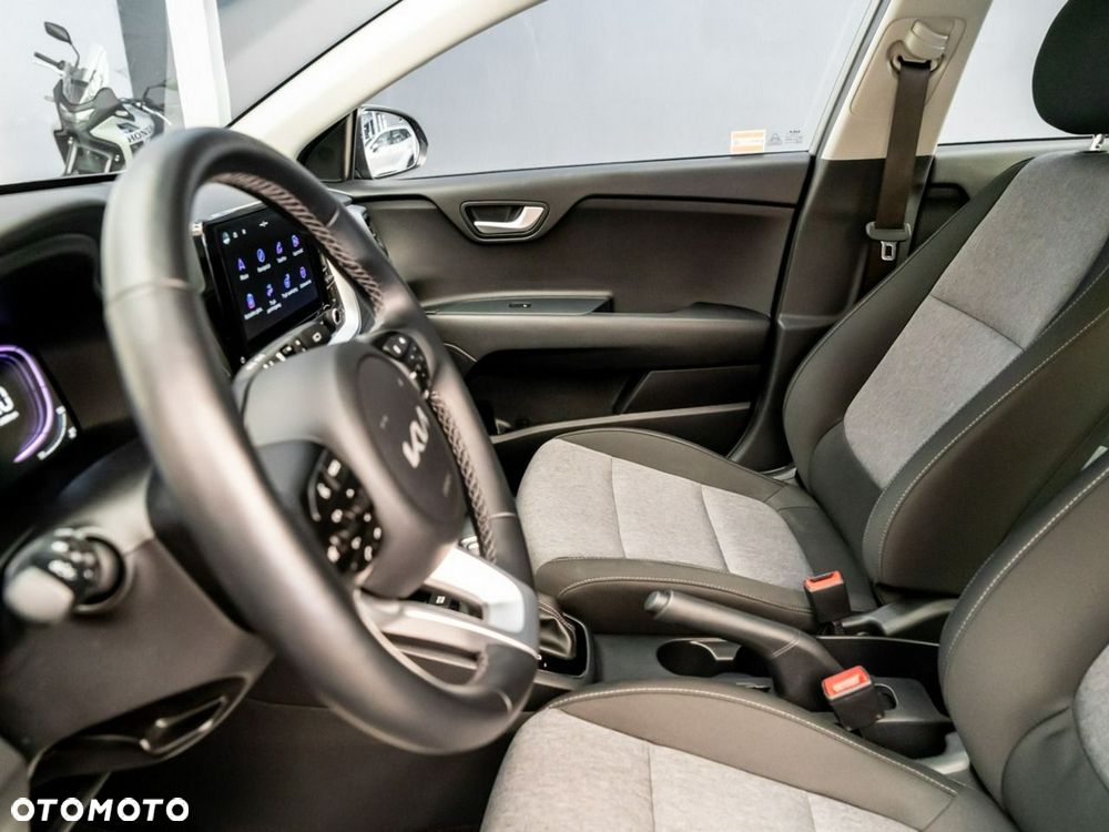 Kia Stonic 1.0 T-GDI M DCT - 23