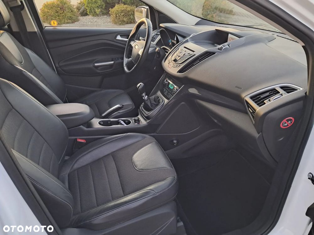Ford Kuga 2.0 TDCi Titanium - 26