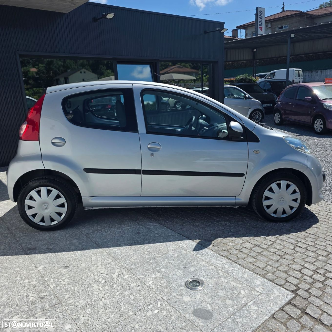 Peugeot 107 1.0 Trendy 2 Tronic - 12