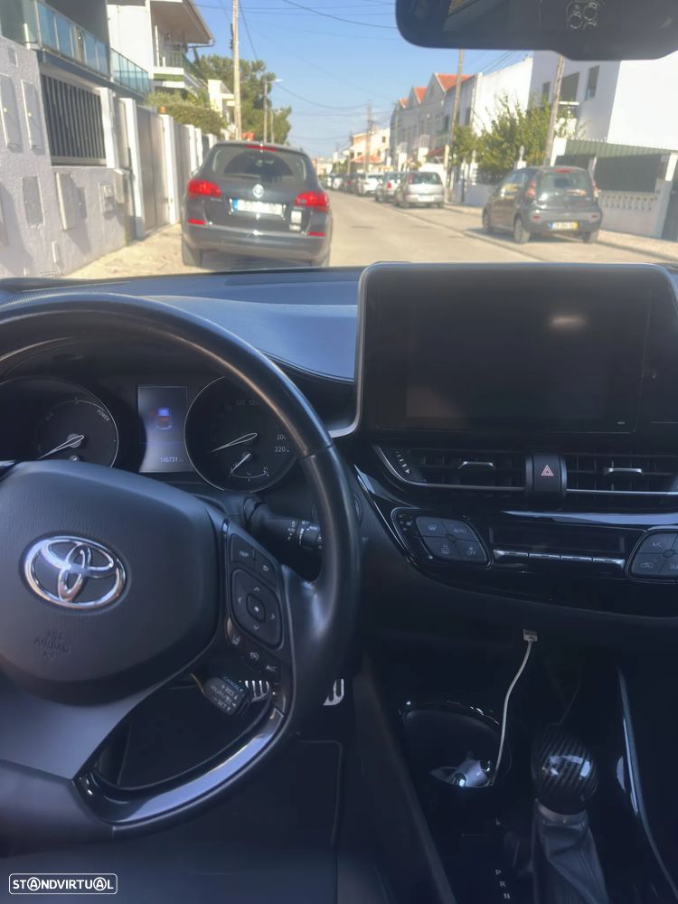 Toyota C-HR 1.8 HSD Exclusive+P.Luxury - 8