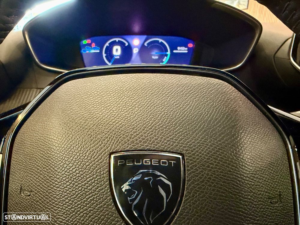 Peugeot e-2008 Allure - 26
