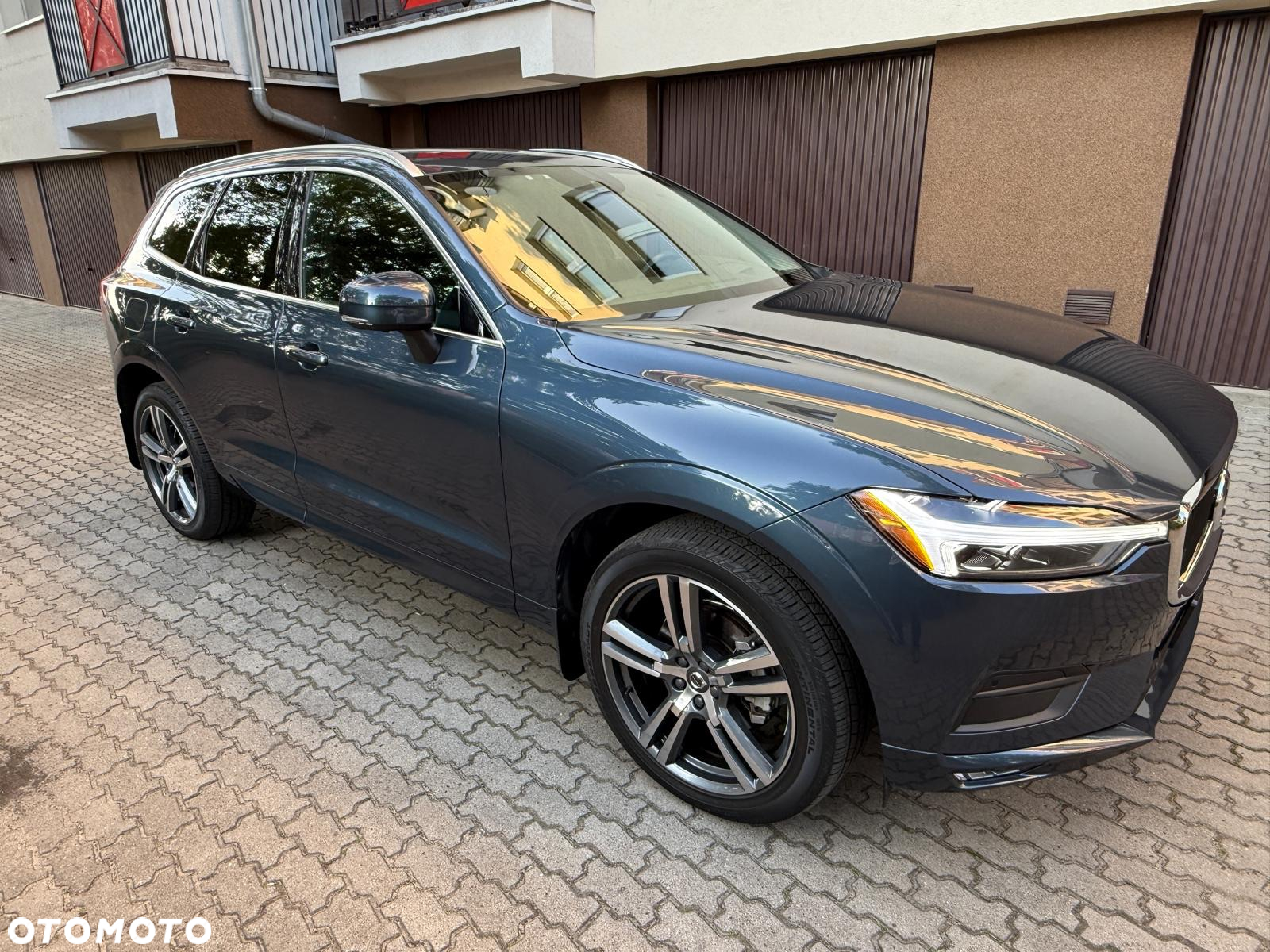 Volvo XC 60 T5 AWD Geartronic Momentum - 35