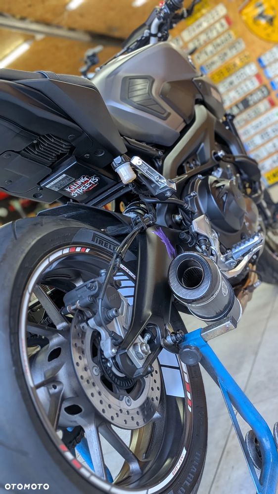 Yamaha MT - 9