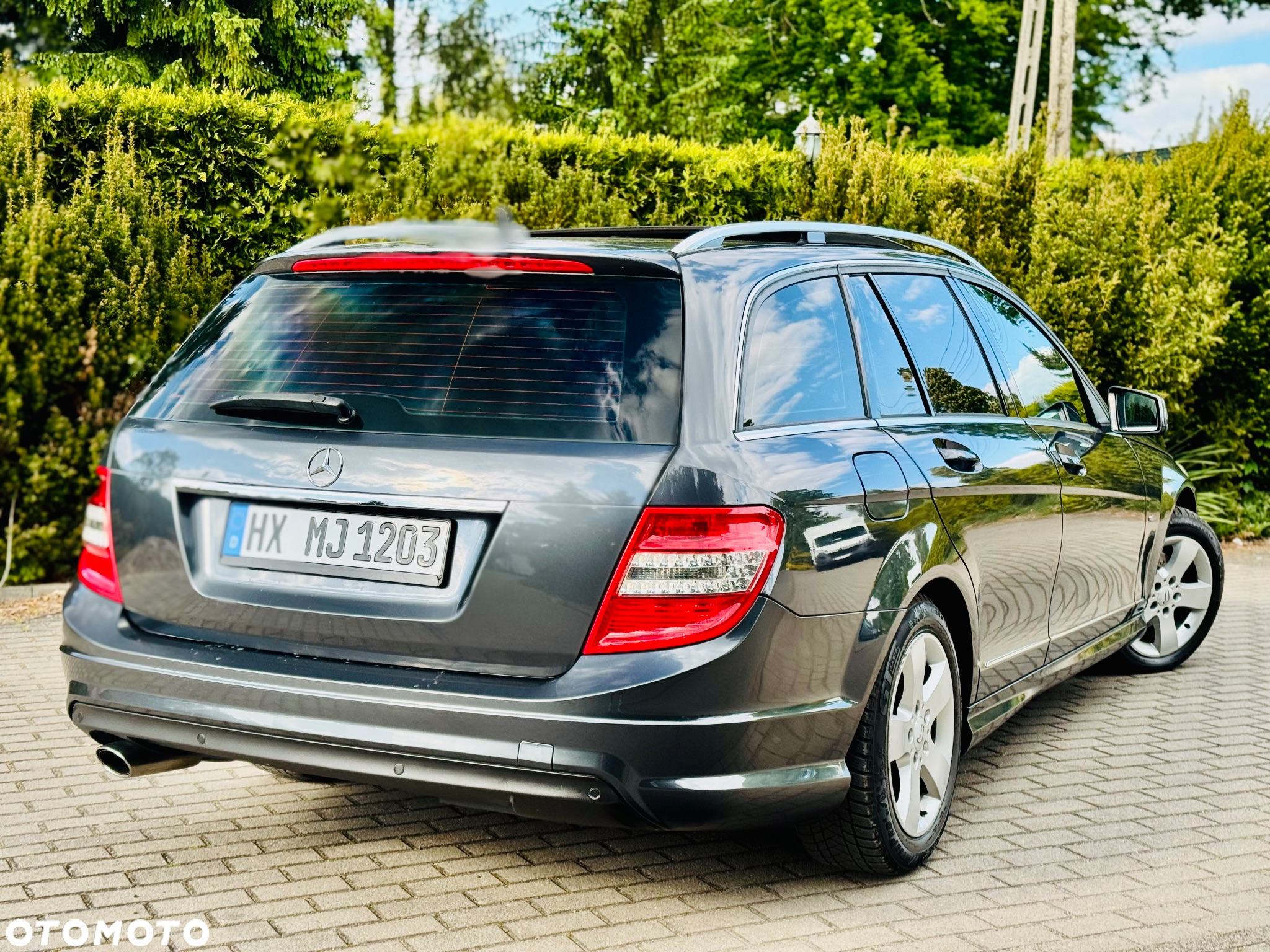 Mercedes-Benz Klasa C 220 (BlueTEC) d T 7G-TRONIC AMG Line - 23