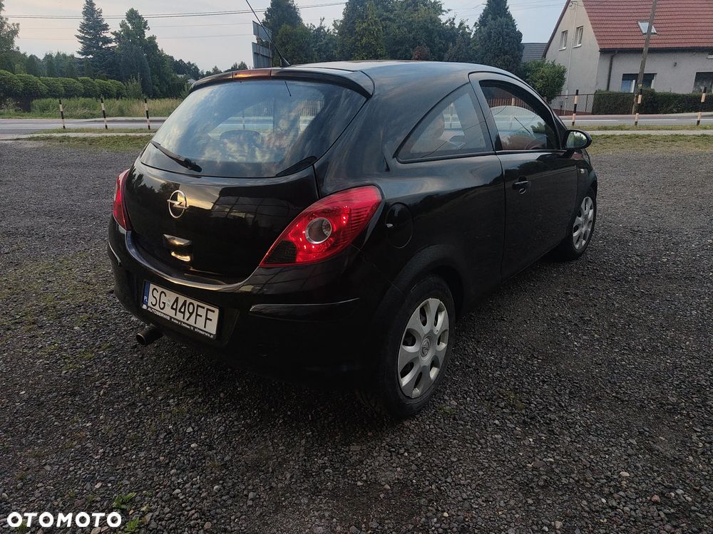 Opel Corsa 1.4 16V Cosmo - 3