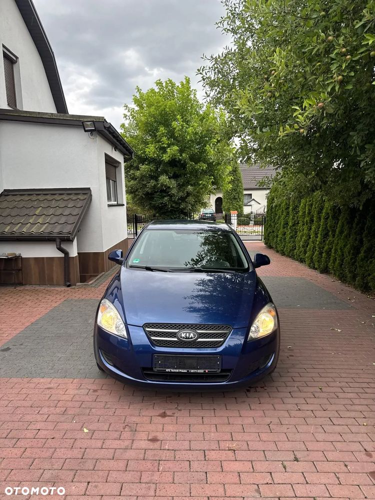 Kia Ceed 1.4 Comfort - 2