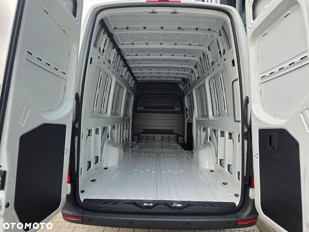 Mercedes-Benz Sprinter 317 CDI Furgon PRO Ekstra Długi 4325+mm - 14