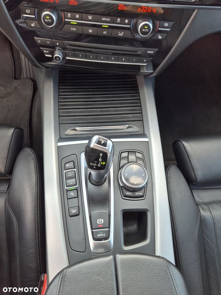 BMW X5 xDrive40d - 23
