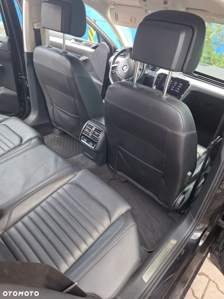Volkswagen Passat 2.0 TDI Bi-Turbo BMT 4Mot Highline DSG - 10