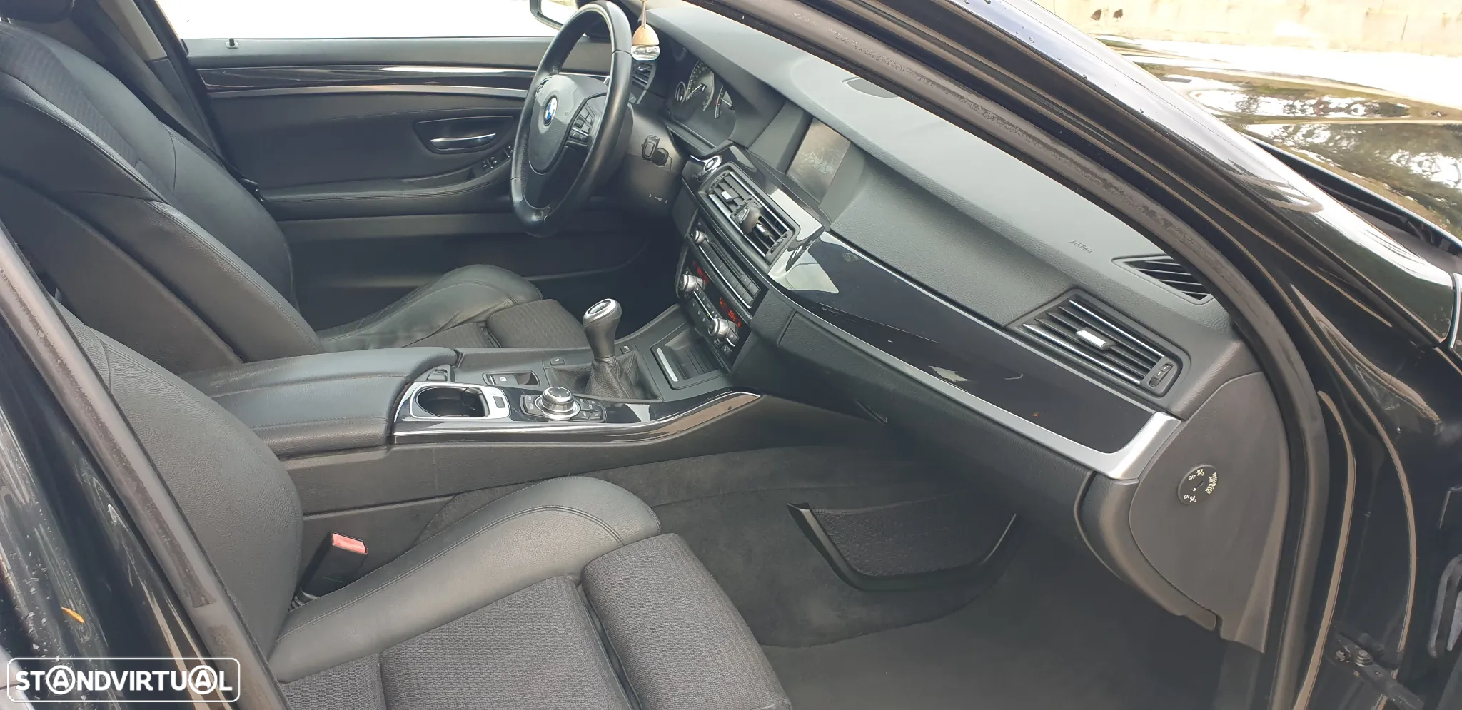 BMW 520 d Touring Luxury Line - 13