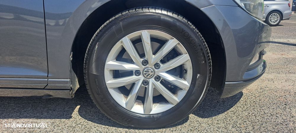 VW Passat 2.0 TDI Confortline foto 5