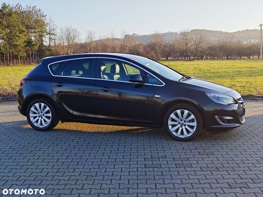 Opel Astra 1.4 Turbo Cosmo - 10