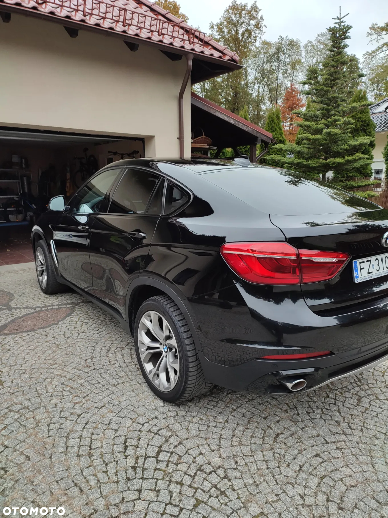 BMW X6 xDrive30d - 16
