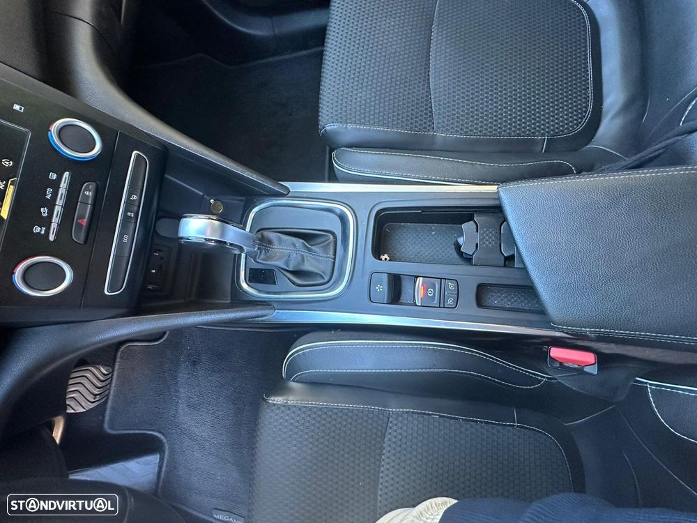 Renault Mégane Sport Tourer ENERGY dCi 110 EDC BOSE EDITION - 10