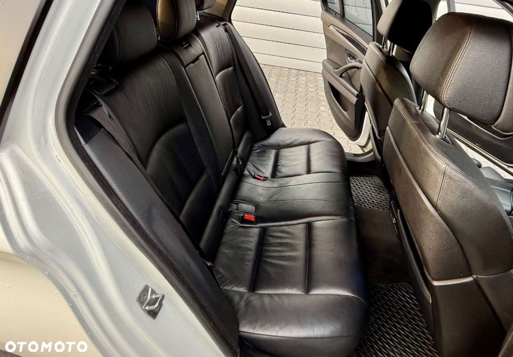 BMW Seria 5 - 17