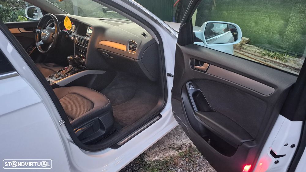 Audi A4 Avant 2.0 TDI DPF multitronic S line Sport Pack - 13