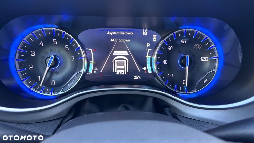 Chrysler Pacifica - 38