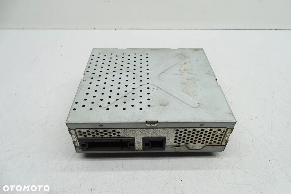 MERCEDES E W211 TUNER WZMACNIACZ 2118206889