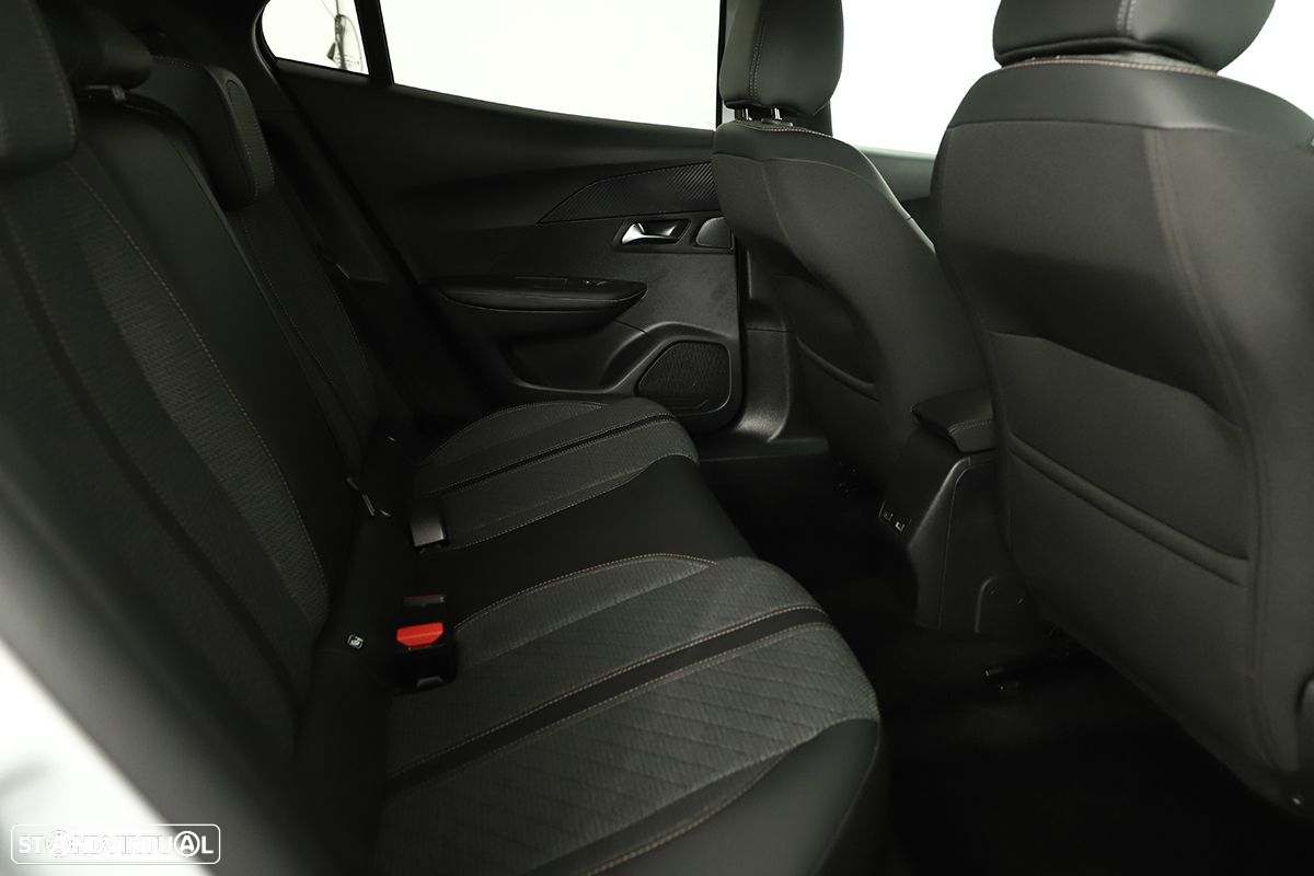 Peugeot 2008 1.2 PureTech Allure - 15