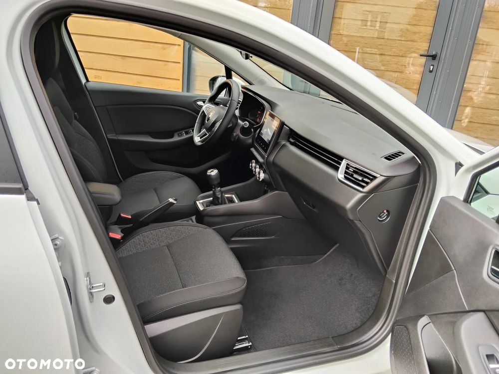 Renault Clio 1.0 TCe Intens - 24