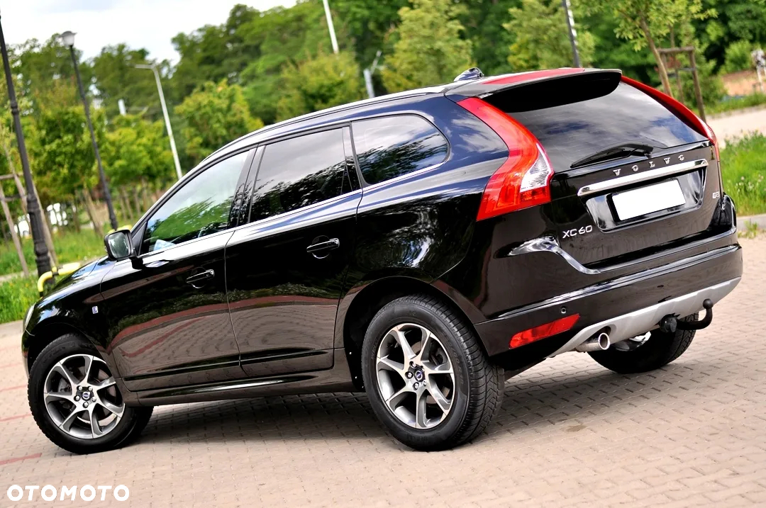 Volvo XC 60 D3 Drive-E Ocean Race - 9
