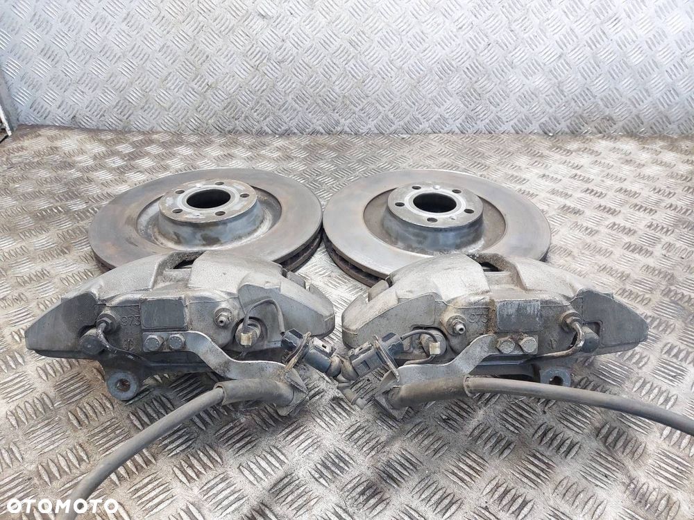 TARCZE HAMULCOWE PRZÓD + KLOCKI + ZACISKI AUDI A8 D3 4.2 V8 - 3