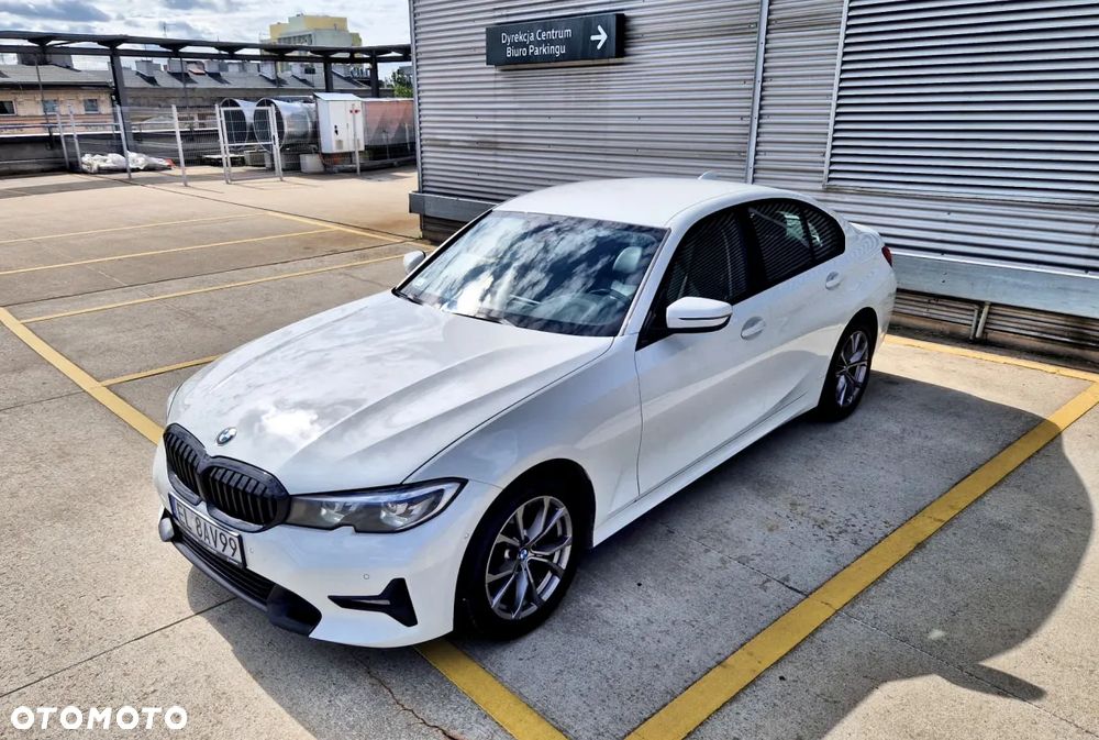 BMW Seria 3 318d Sport Line - 5