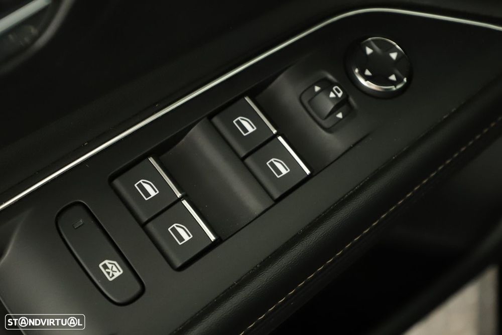 Peugeot 3008 1.2 PureTech GT EAT8 - 21