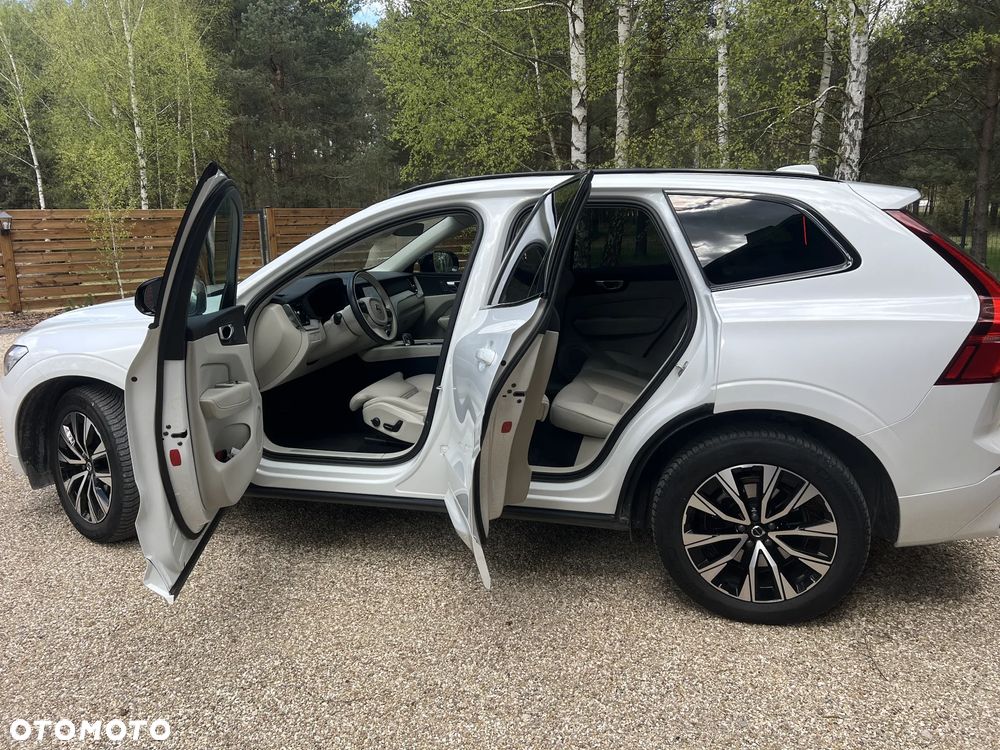 Volvo XC 60 B4 D Plus Dark - 7