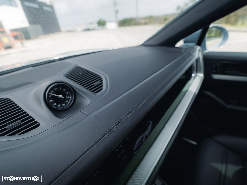 Porsche Cayenne Coupé E-Hybrid - 27