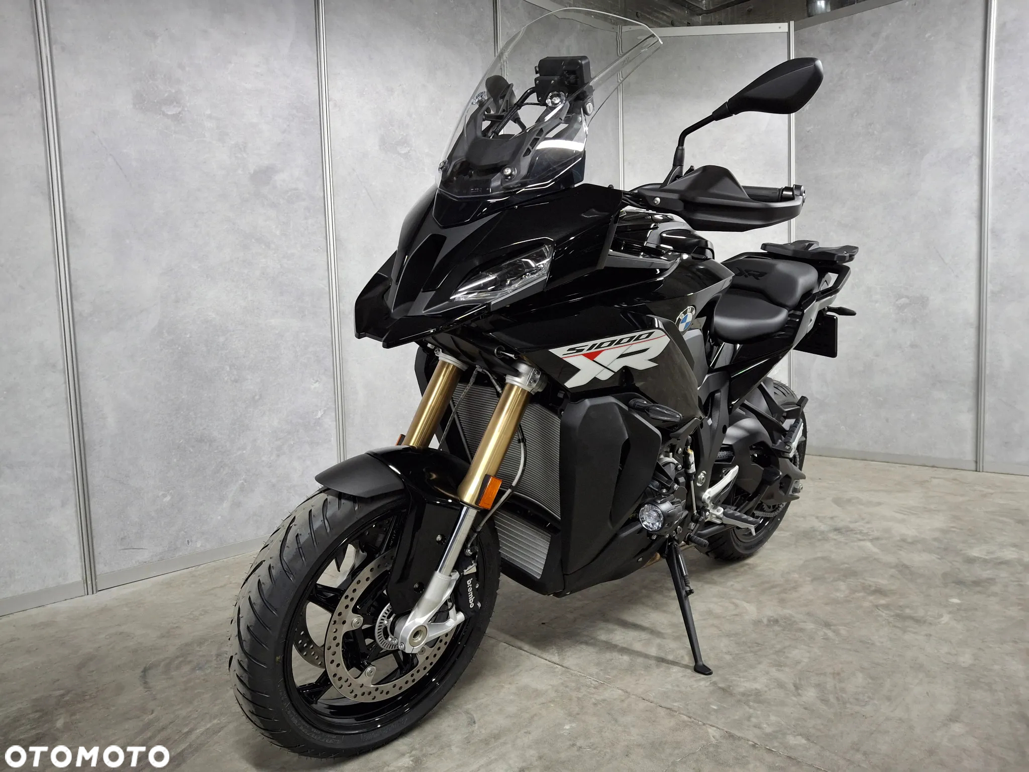 BMW XR - 4
