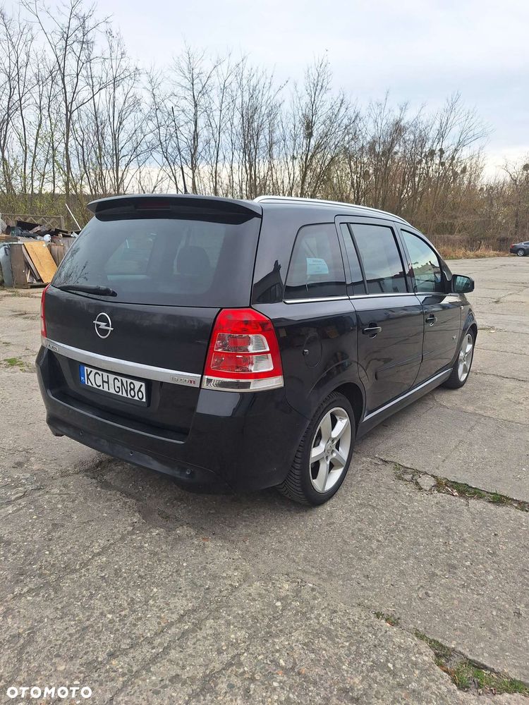 Opel Zafira - 3