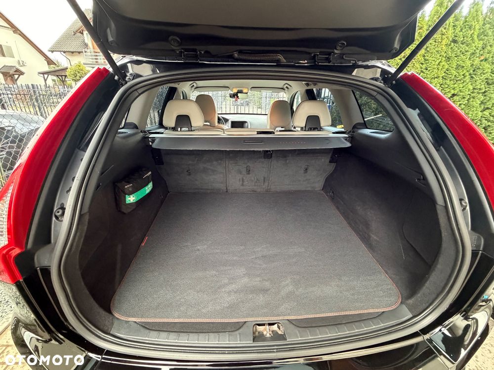 Volvo XC 60 D4 Drive-E Ocean Race - 14
