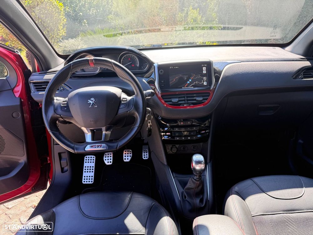Peugeot 208 1.6 THP GTi - 11