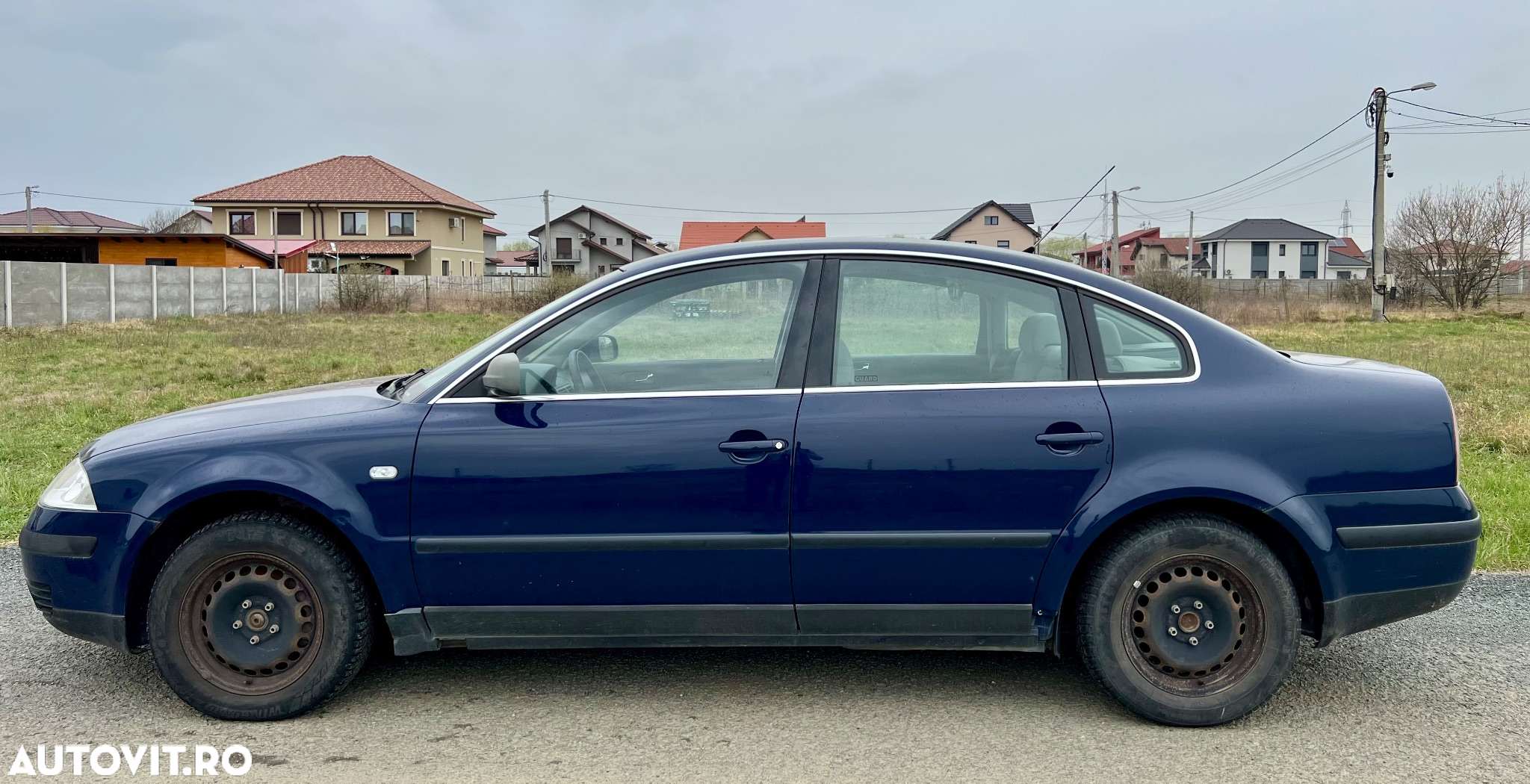 Volkswagen Passat Variant 1.8 5V Turbo Comfortline - 4