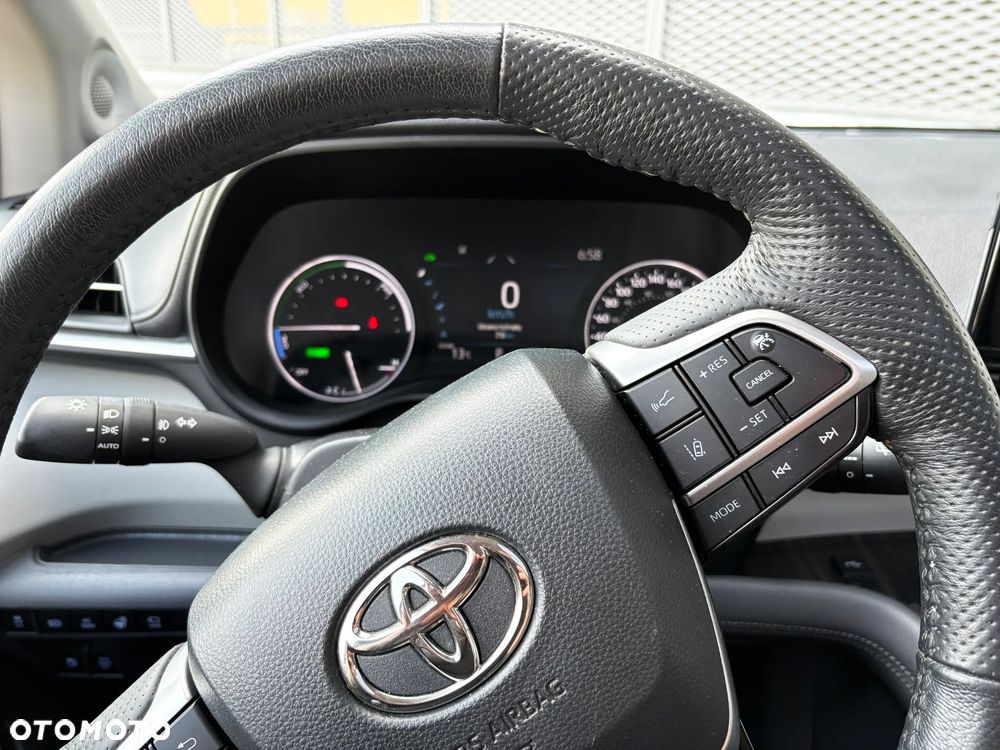 Toyota Sienna - 20