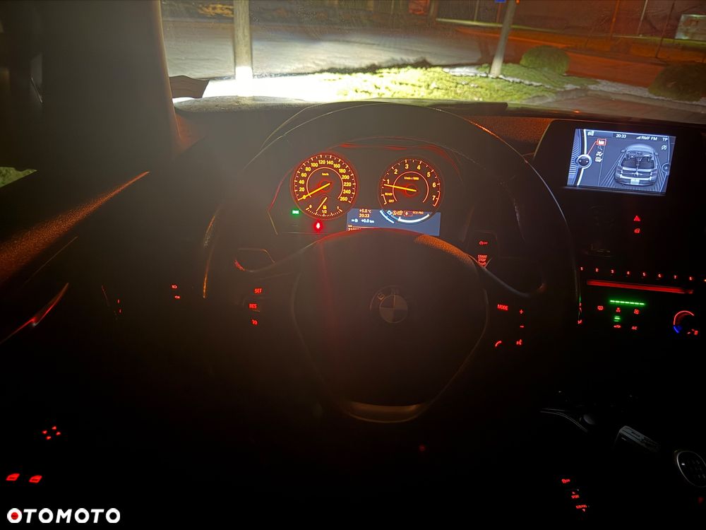 BMW Seria 1 114i Sport Line - 11